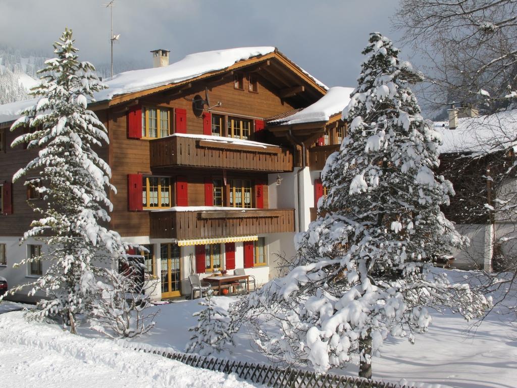 Haus Klopfenstein Apartamento Kandersteg Exterior foto